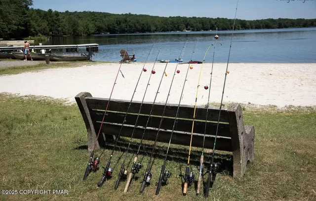 $420,000 | 19 Livingston Lane, Gouldsboro, PA 18424