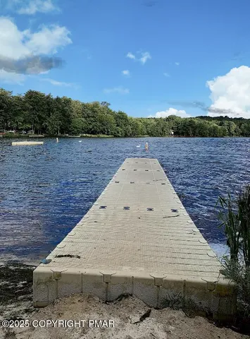 $420,000 | 19 Livingston Lane, Gouldsboro, PA 18424