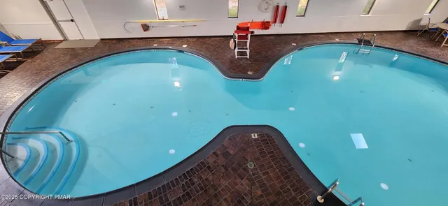 $420,000 | 19 Livingston Lane, Gouldsboro, PA 18424