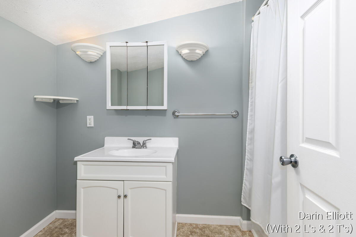 661 Bayard Street Ionia, MI 48846 - Photo 24 of 36 661-Bayard_020