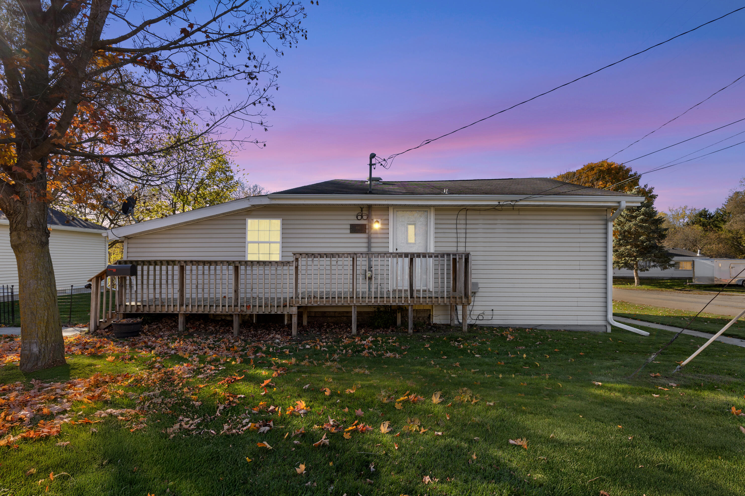 661 Bayard Street Ionia, MI 48846 - Photo 4 of 36 Twilight