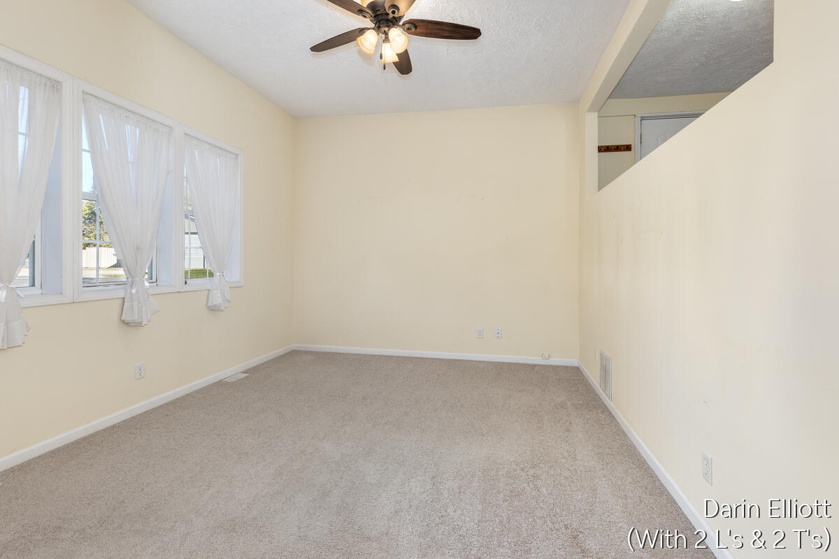 661 Bayard Street Ionia, MI 48846 - Photo 6 of 36 661-Bayard_002