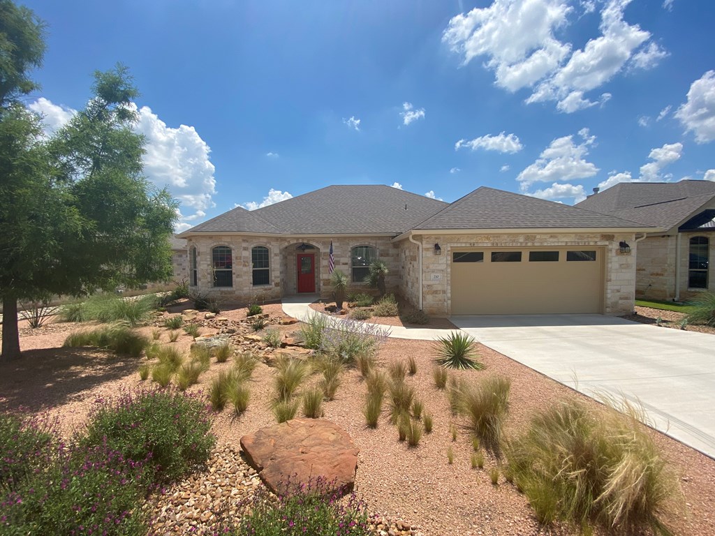 210 Dudley Way Fredericksburg, TX 78624 - Photo 2 of 10