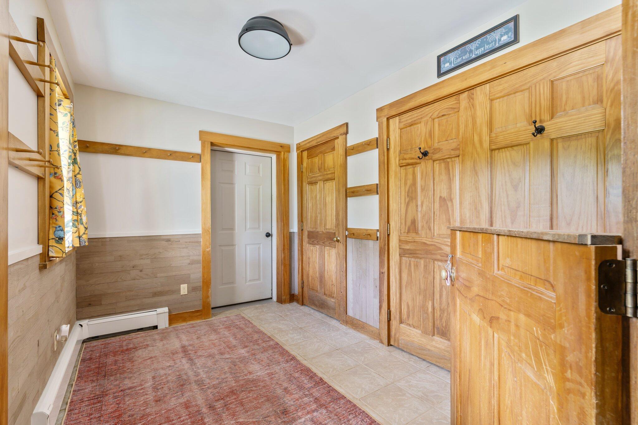 434 Kelley Road Pittston, ME 04345 - Photo 46 of 110 Entry / mudroom