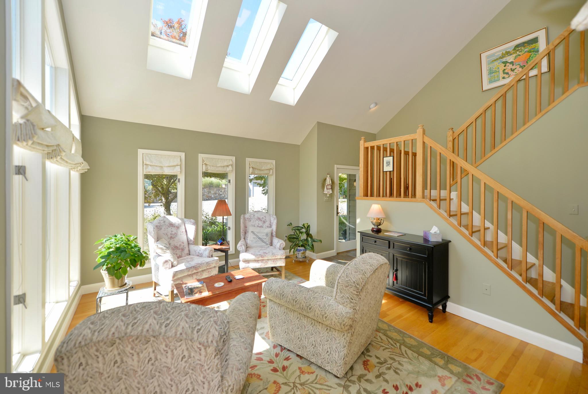 11173 Oakview Road Delaplane, VA 20144 - Photo 30 of 60 Tons of natural light in Family room