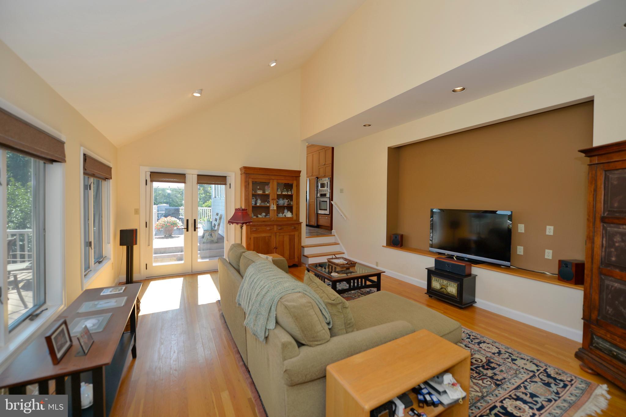 11173 Oakview Road Delaplane, VA 20144 - Photo 32 of 60 Den view from kitchen