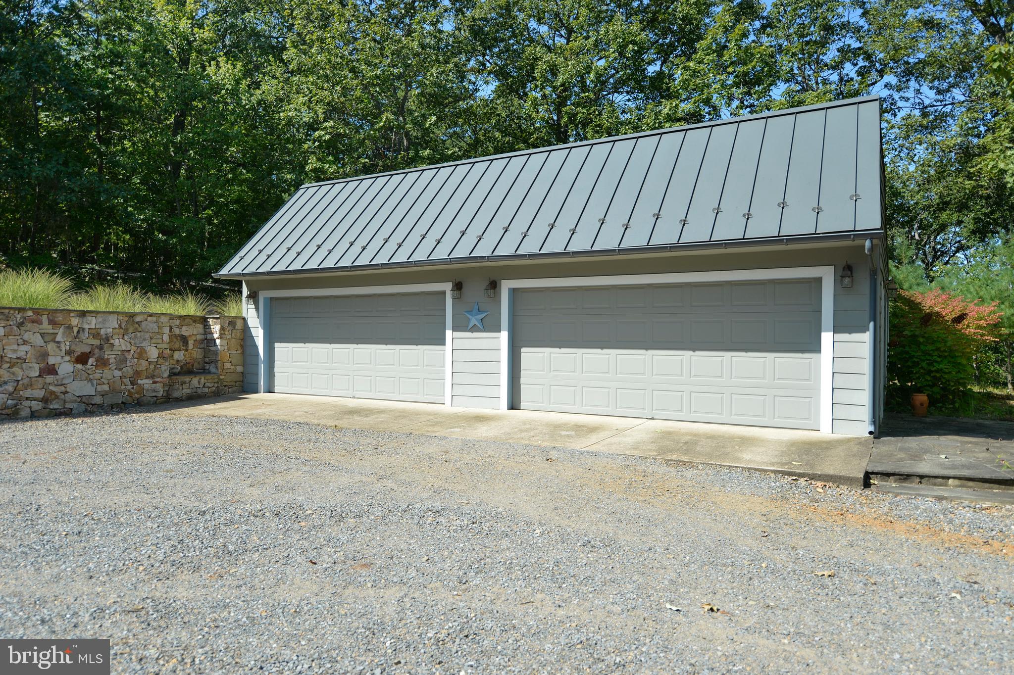 11173 Oakview Road Delaplane, VA 20144 - Photo 7 of 60 Detached oversized 4 car garage hardiplank siding