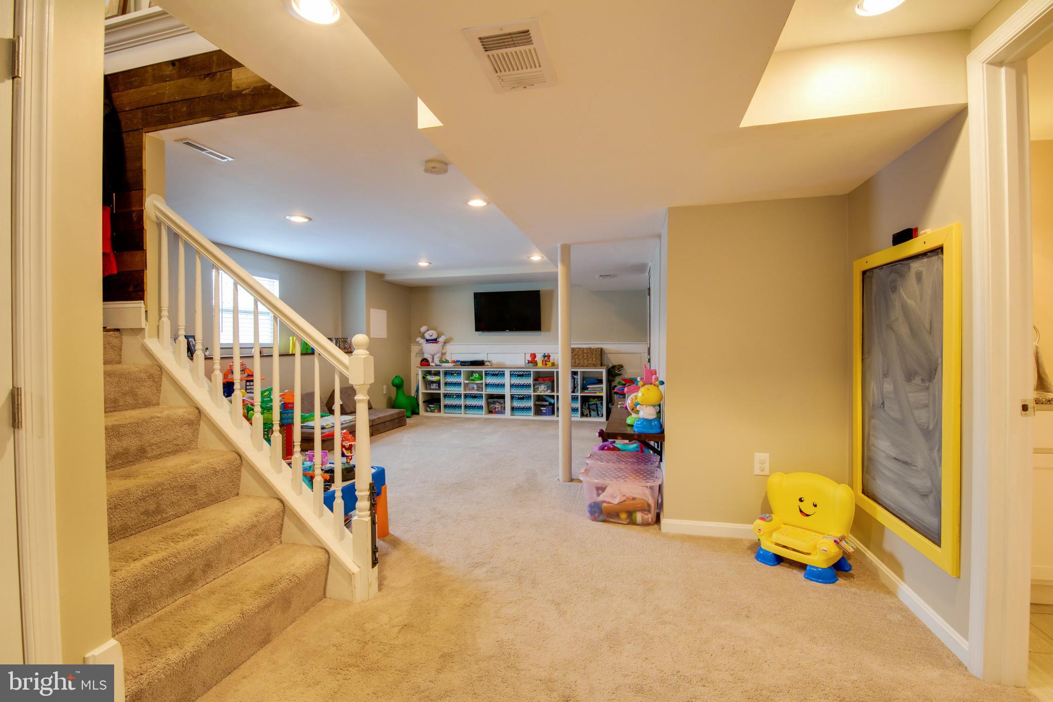 7971 East Shore Road Pasadena, MD 21122 - Photo 25 of 38 Lower Level
