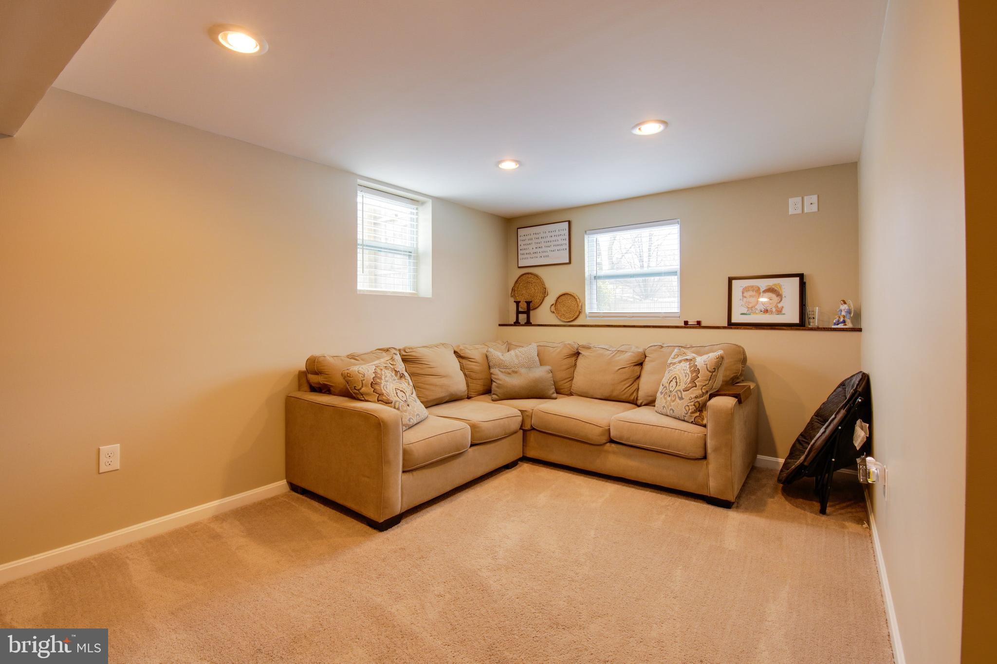 7971 East Shore Road Pasadena, MD 21122 - Photo 29 of 38 Lower Level 2nd living space