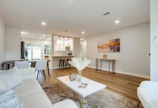 $475,000 | 3839 Vista Campana South, Unit 6, Oceanside, CA 92057