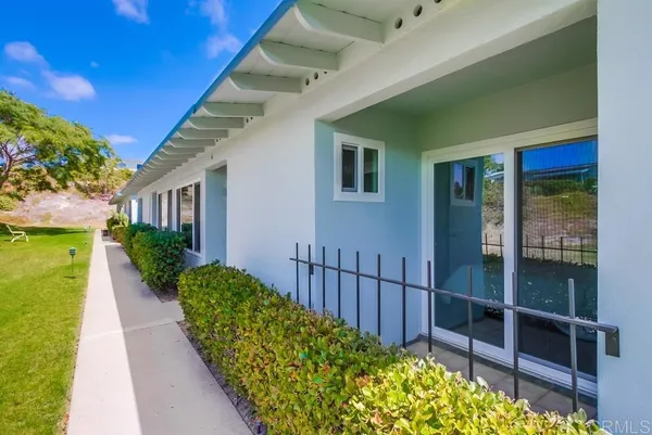 $475,000 | 3839 Vista Campana South, Unit 6, Oceanside, CA 92057