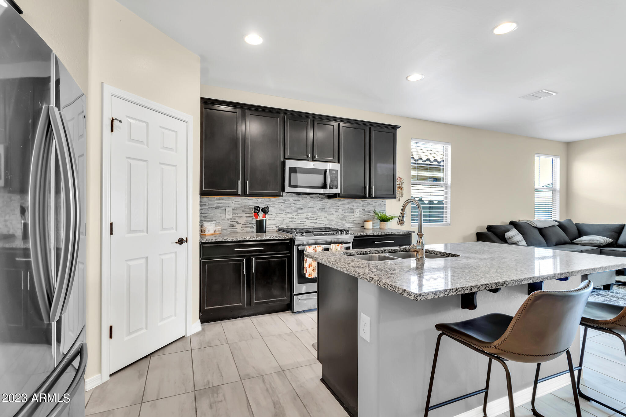 3242 West Fremont Rd. Phoenix, AZ 85041 - Photo 9 of 42 3242 W Fremont Rd-19