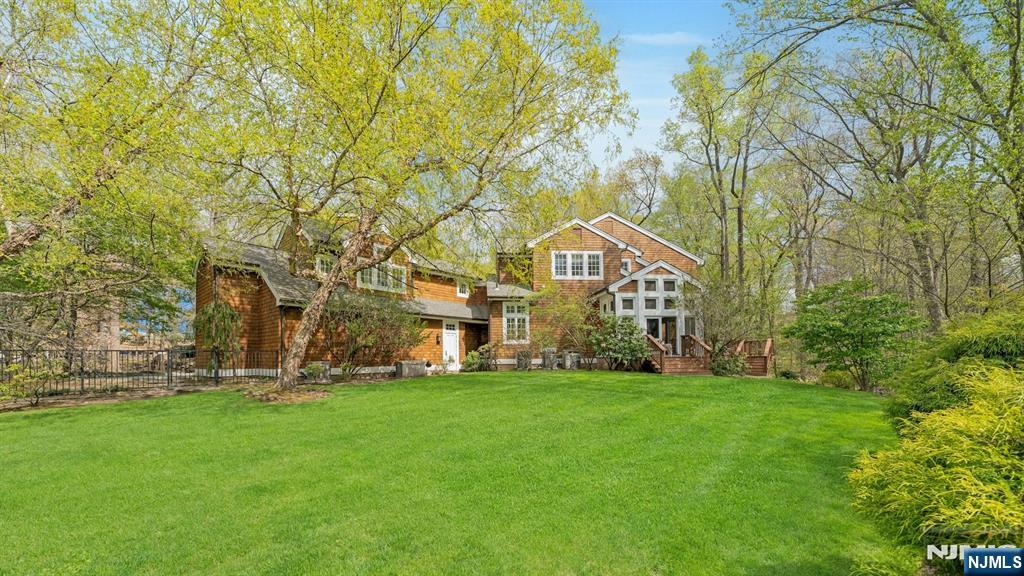 7 Charney Place Alpine, NJ 07620 - Photo 17 of 22
