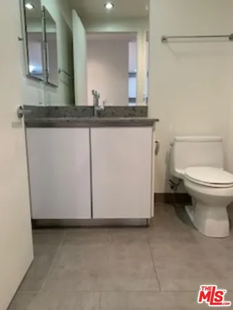 $3,800 | 1730 Sawtelle Boulevard, Unit 305, Los Angeles, CA 90025