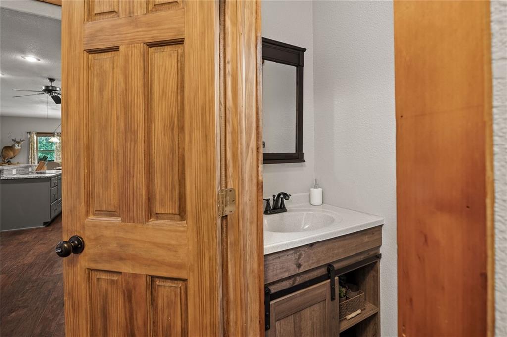 6280 Northwest Sale Barn Road Cameron, MO 64429 - Photo 13 of 59 Gallery Image 13