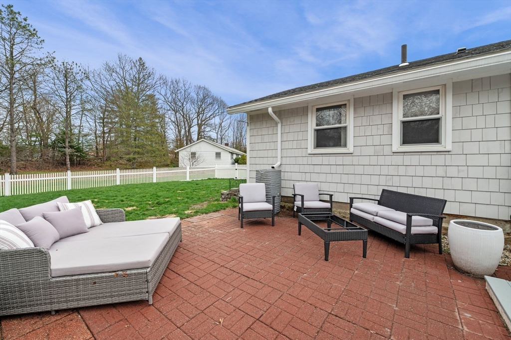 20 Sunnyvale Street Beverly, MA 01915 - Photo 34 of 42