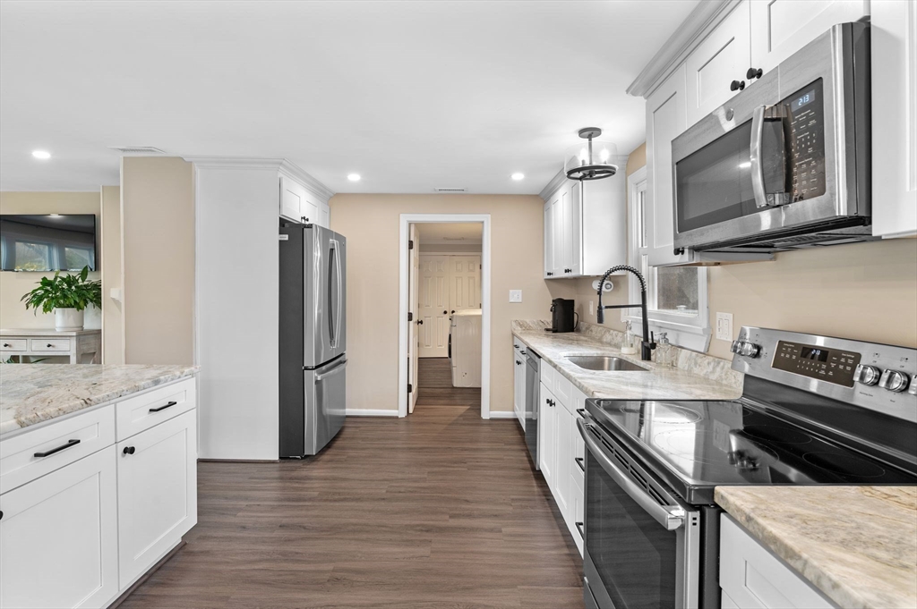 20 Sunnyvale Street Beverly, MA 01915 - Photo 10 of 42