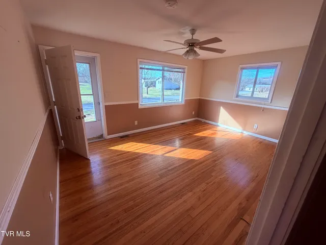 $189,900 | 273 Fairford Lane, Bristol, TN 37620