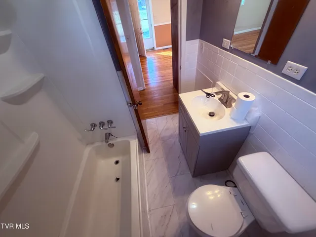 $189,900 | 273 Fairford Lane, Bristol, TN 37620