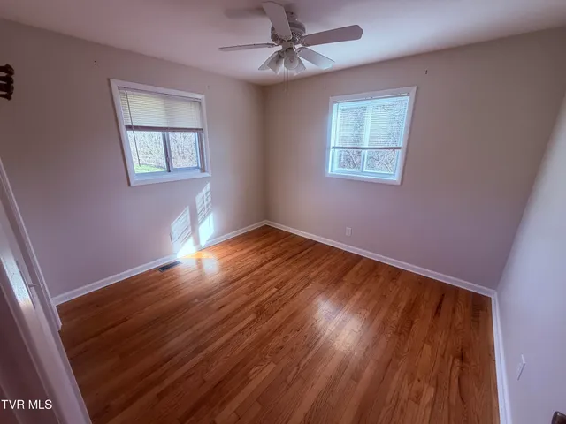 $189,900 | 273 Fairford Lane, Bristol, TN 37620