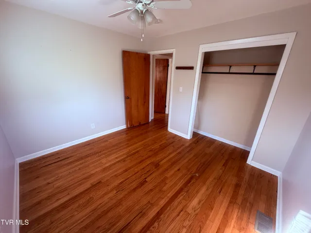 $189,900 | 273 Fairford Lane, Bristol, TN 37620