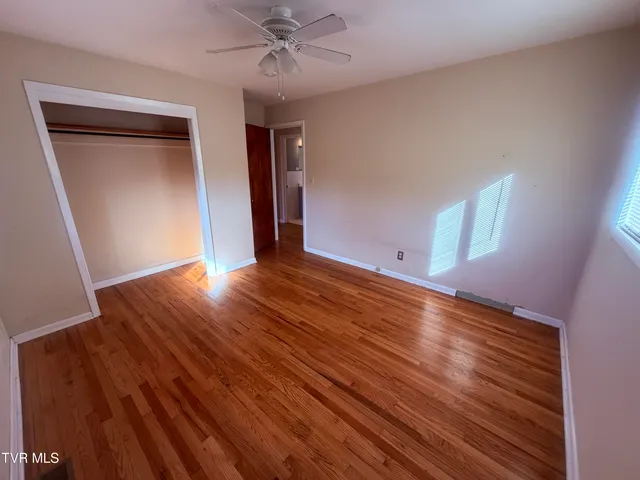 $189,900 | 273 Fairford Lane, Bristol, TN 37620