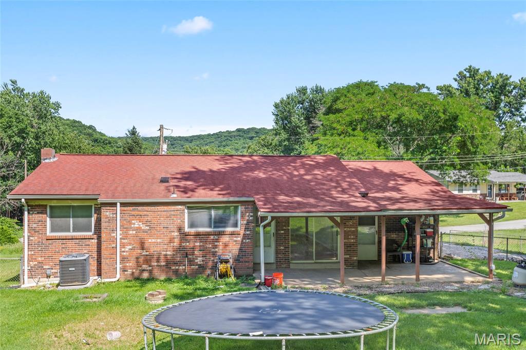2813 Patti Lane High Ridge, MO 63049 - Photo 28 of 33