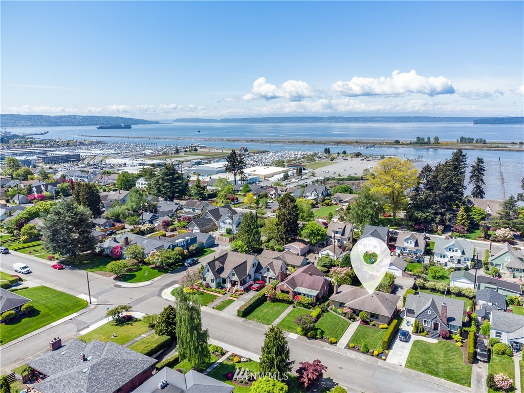 822 Rucker Avenue Everett, WA 98201 - Photo 35 of 40 a view of a city