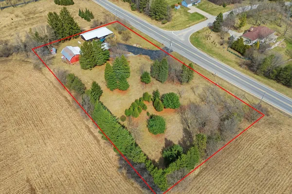 $529,900 | 1955 Highway 83, Erin, WI 53027