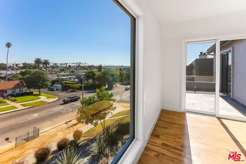 $1,849,000 | Undisclosed Address, Los Angeles, CA 90019