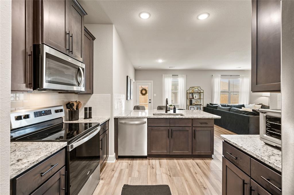 7621 Duck Bay Road Fort Worth, TX 76120 - Photo 13 of 32