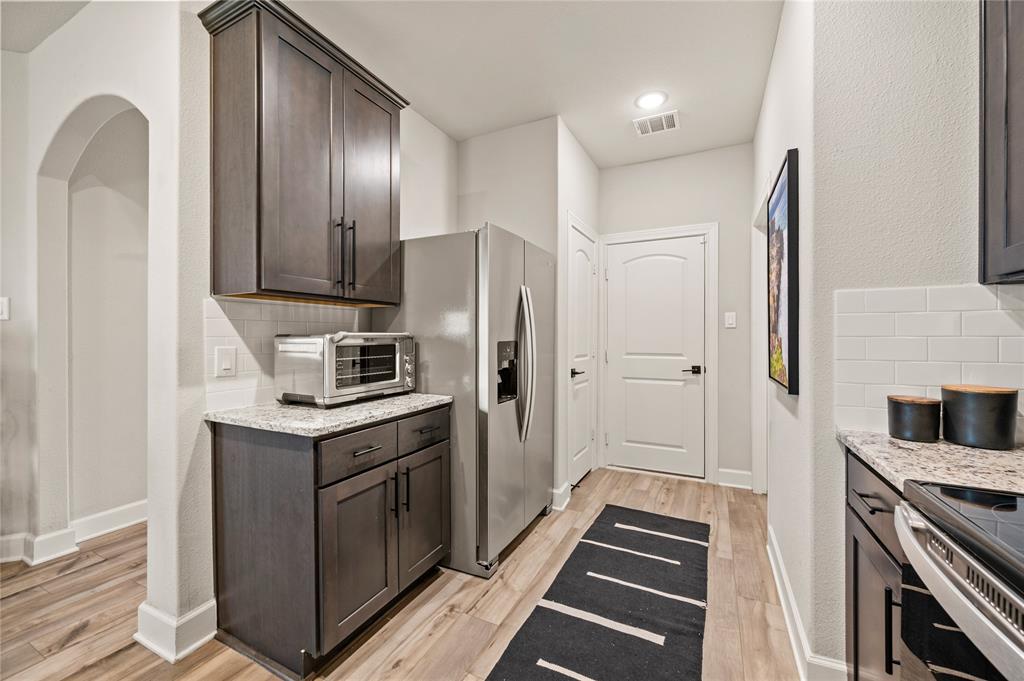 7621 Duck Bay Road Fort Worth, TX 76120 - Photo 14 of 32