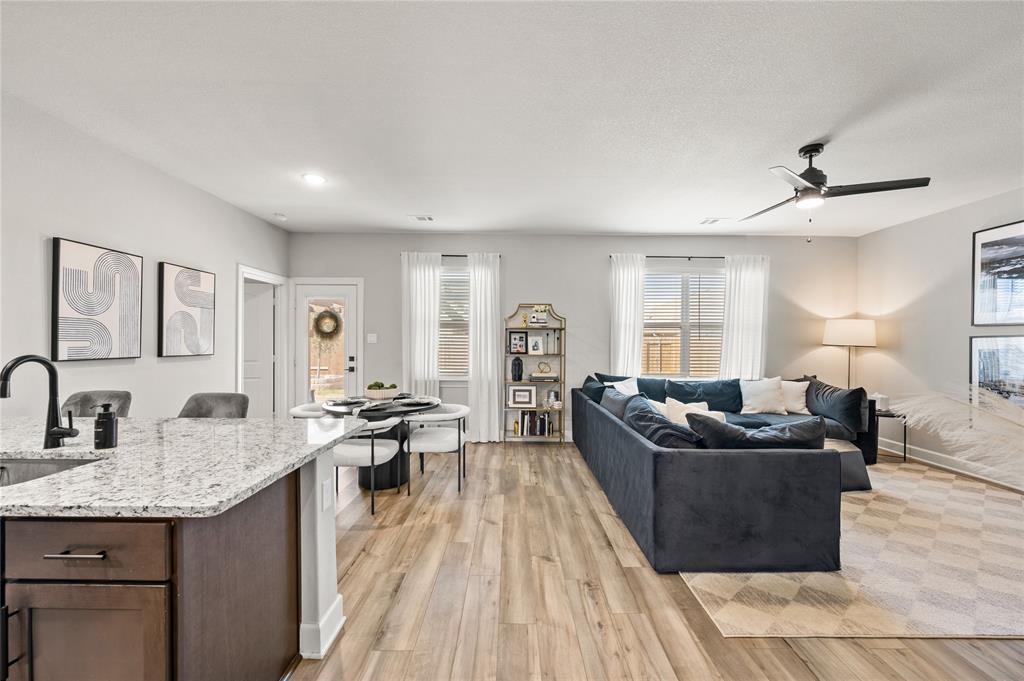 7621 Duck Bay Road Fort Worth, TX 76120 - Photo 6 of 32