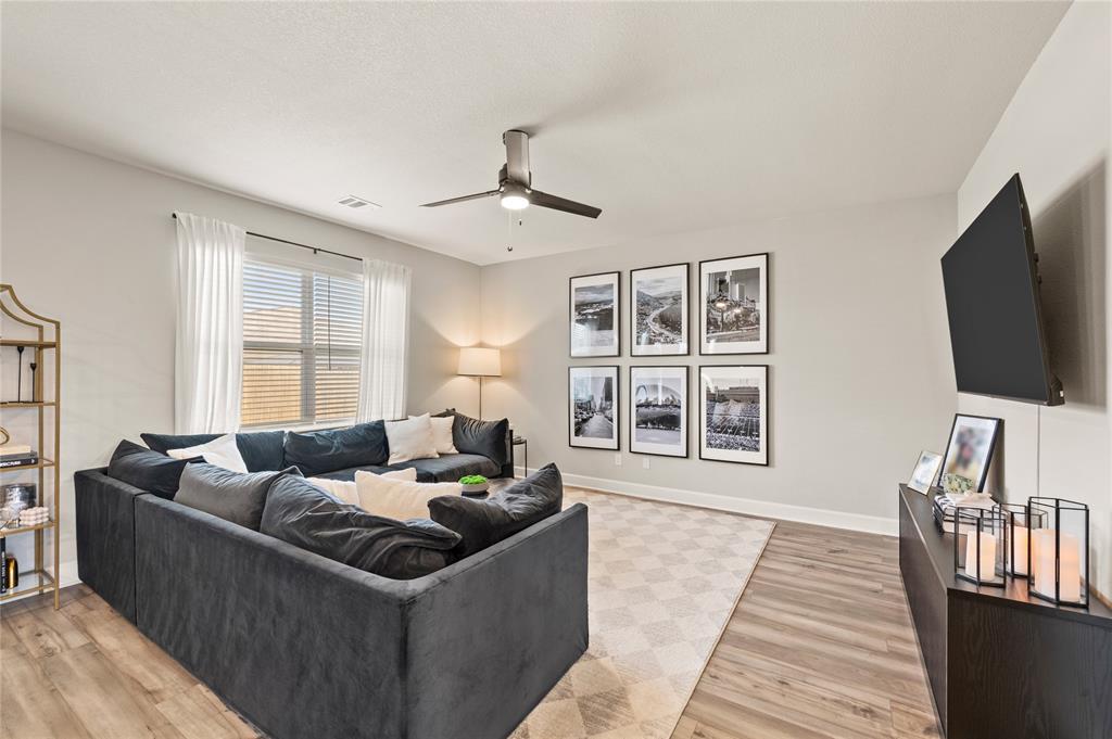 7621 Duck Bay Road Fort Worth, TX 76120 - Photo 7 of 32