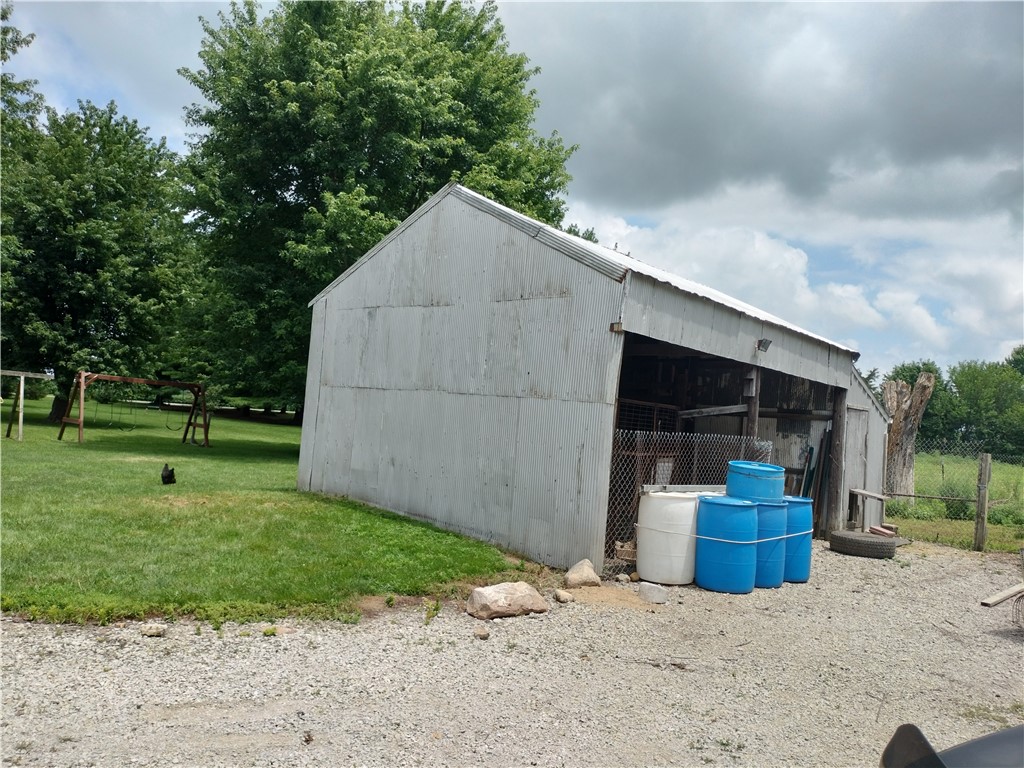 9663 Angle Crossing Road Argenta, IL 62501 - Photo 5 of 32