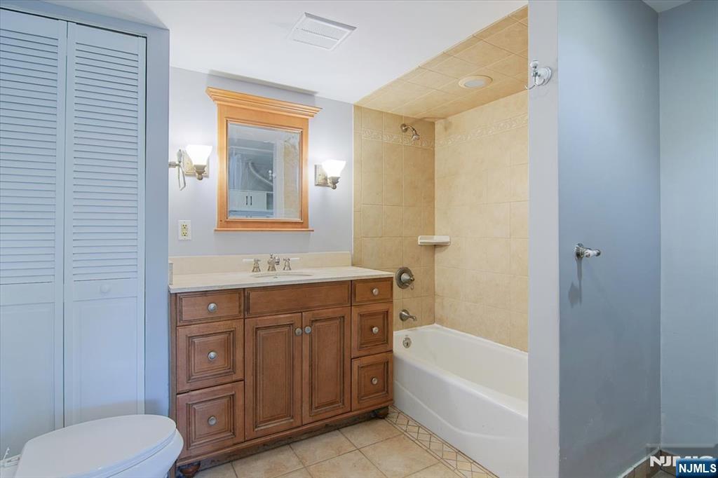 301 Riverview Road Pompton Lakes, NJ 07442 - Photo 24 of 33