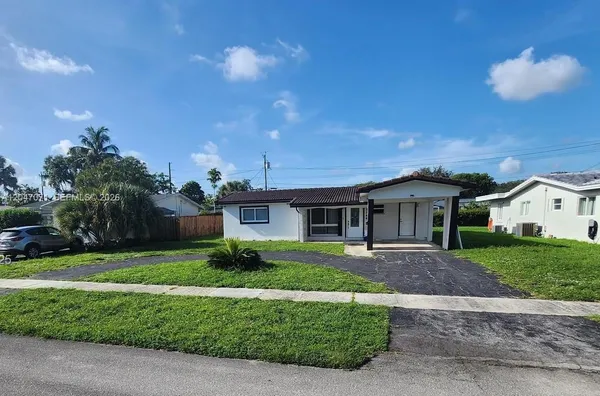 $3,500 | 3346 Coolidge Street, Hollywood, FL 33021