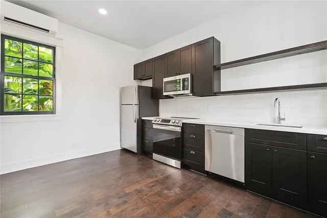 $1,200 | 1265 Esplanade Avenue, Unit 103, New Orleans, LA 70116