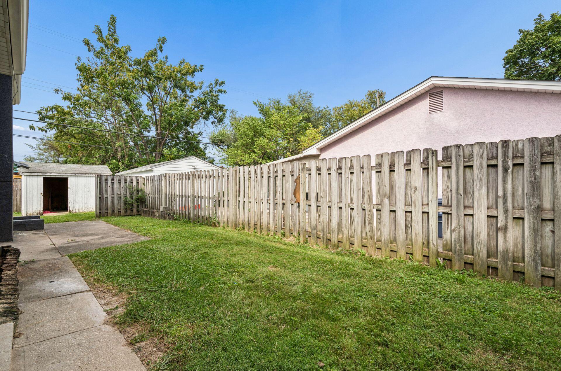 4544 Midvale Road Columbus, OH 43224 - Photo 39 of 46 040_ Rd Columbus OH 43224 USA
