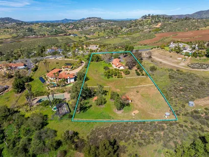 $1,050,000 | 15232 Presilla Drive, Jamul, CA 91935