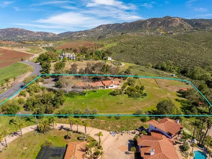$1,050,000 | 15232 Presilla Drive, Jamul, CA 91935