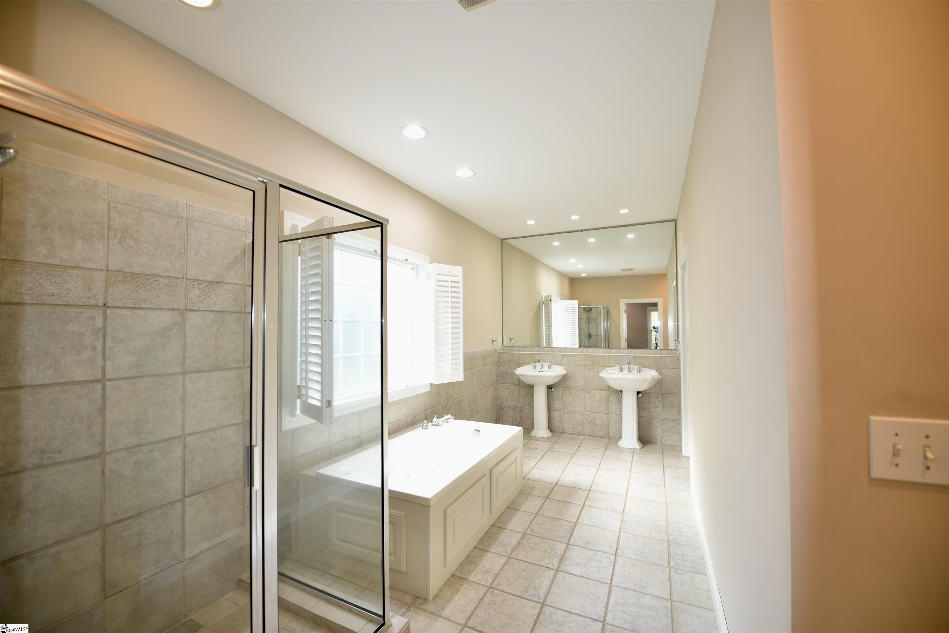 204 Catawbah Road Clemson, SC 29631 - Photo 23 of 36