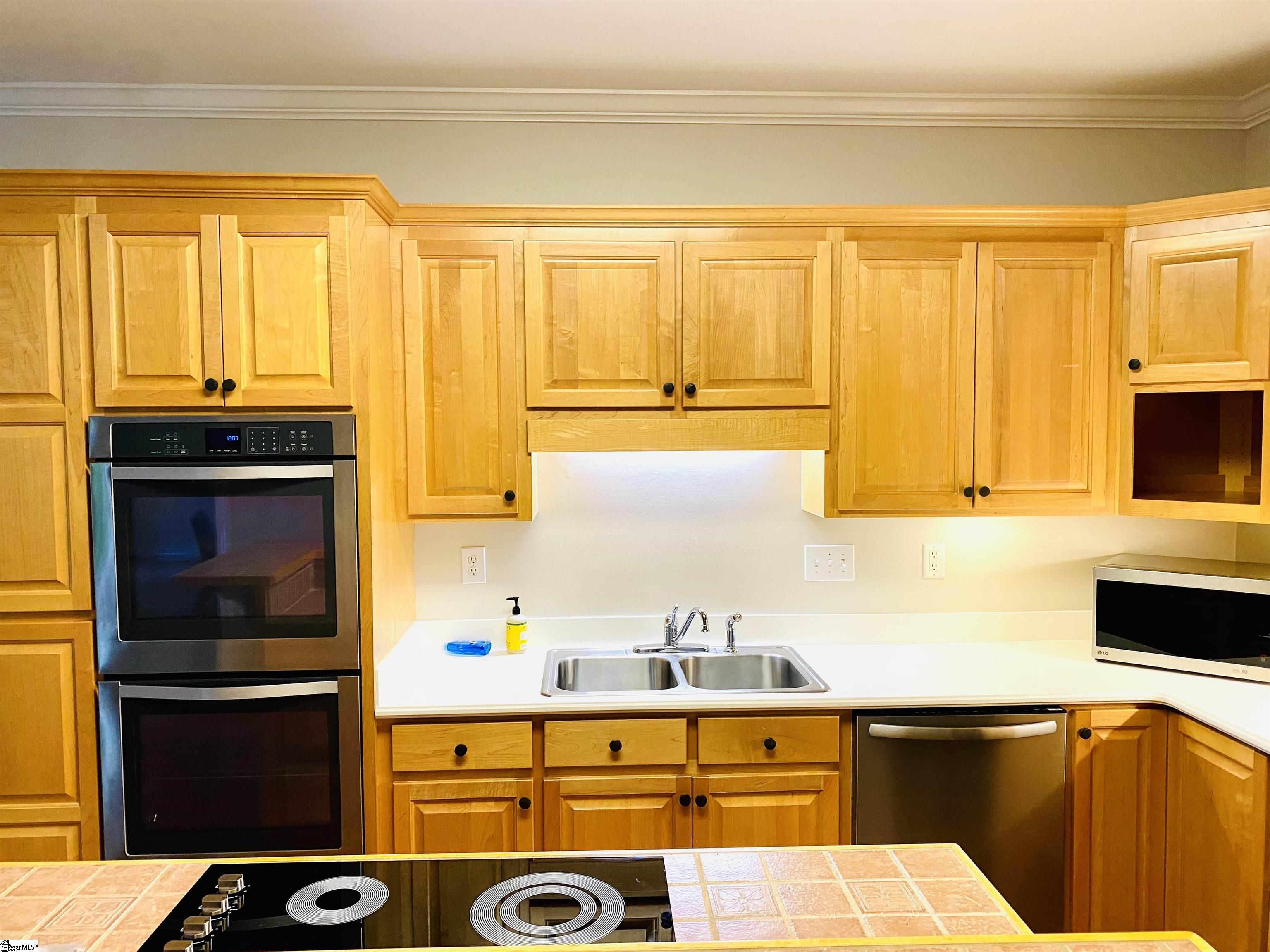 204 Catawbah Road Clemson, SC 29631 - Photo 4 of 36