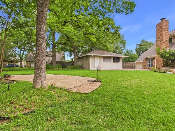 $425,000 | 902 Briar Bend Court, Bryan, TX 77802