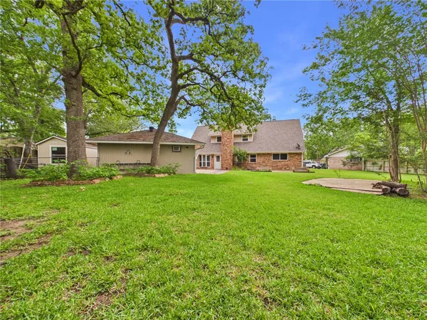 $425,000 | 902 Briar Bend Court, Bryan, TX 77802