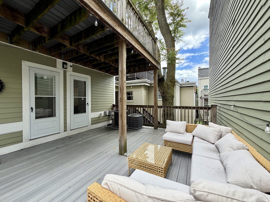 77 F Street, Unit 2 Boston, MA 02127 - Photo 7 of 13