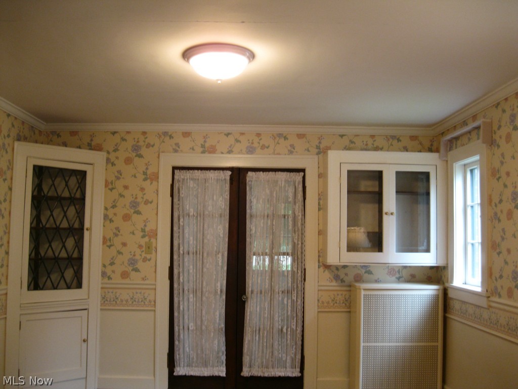 2516 Ashurst Road University Heights, OH 44118 - Photo 8 of 15