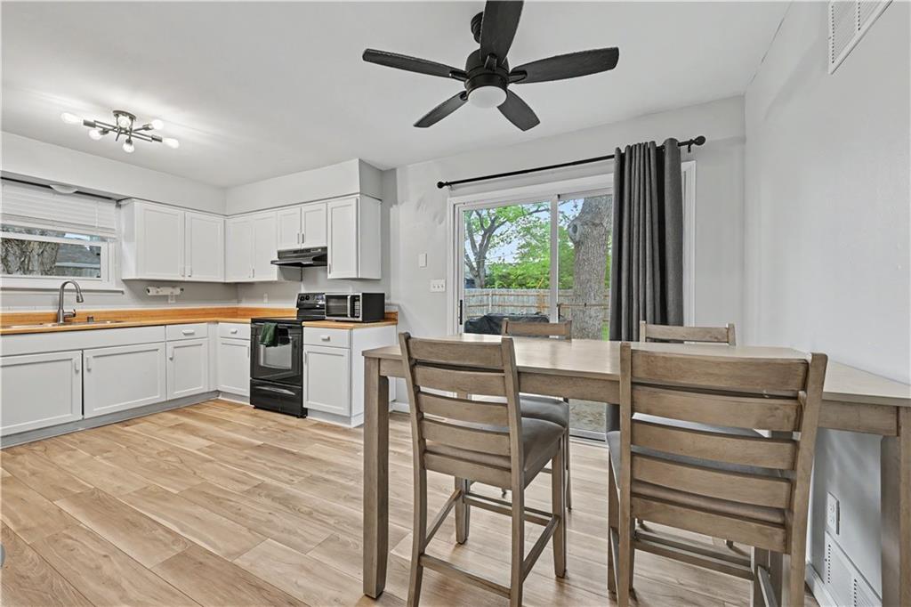 3804 Shadybrook Lane Lawrence, KS 66047 - Photo 17 of 25