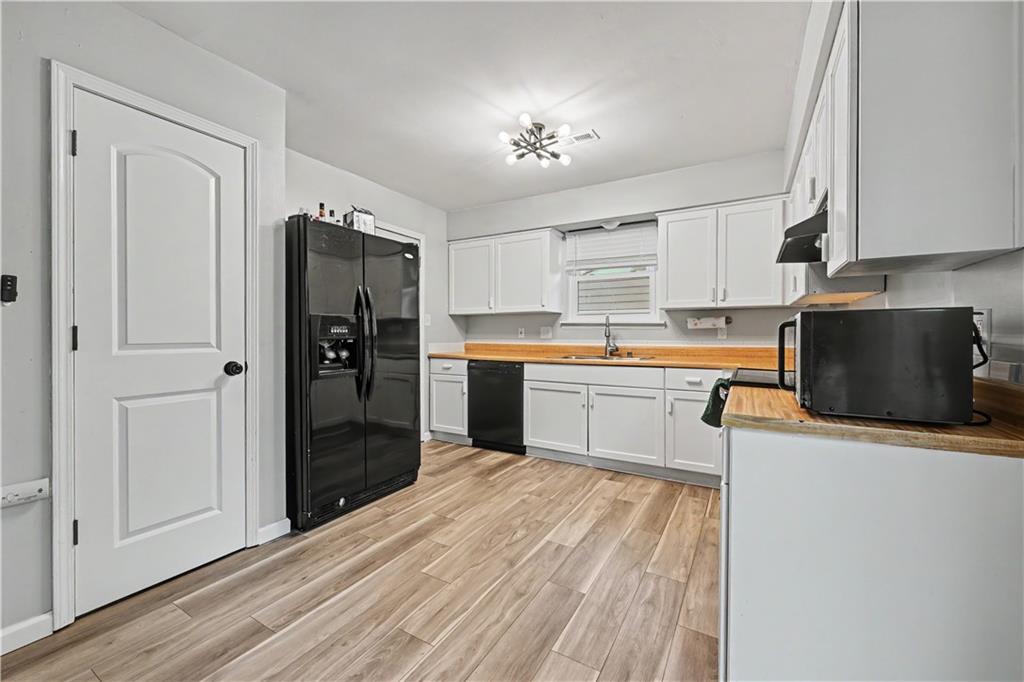 3804 Shadybrook Lane Lawrence, KS 66047 - Photo 19 of 25