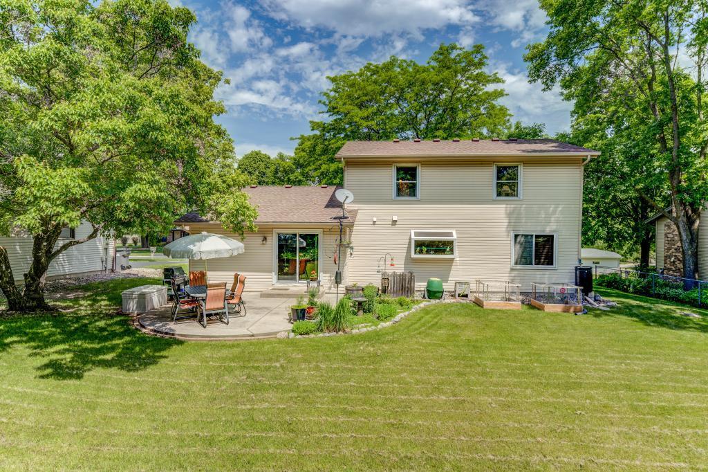 8958 Darnel Road Eden Prairie, MN 55347 - Photo 18 of 20 Gallery Image 18